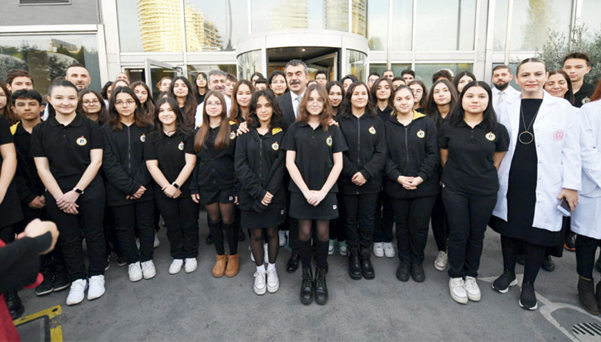 Bakan Tekin, Demirören MTALİ ziyaret etti: Mesleki eğitimi revize edeceğiz