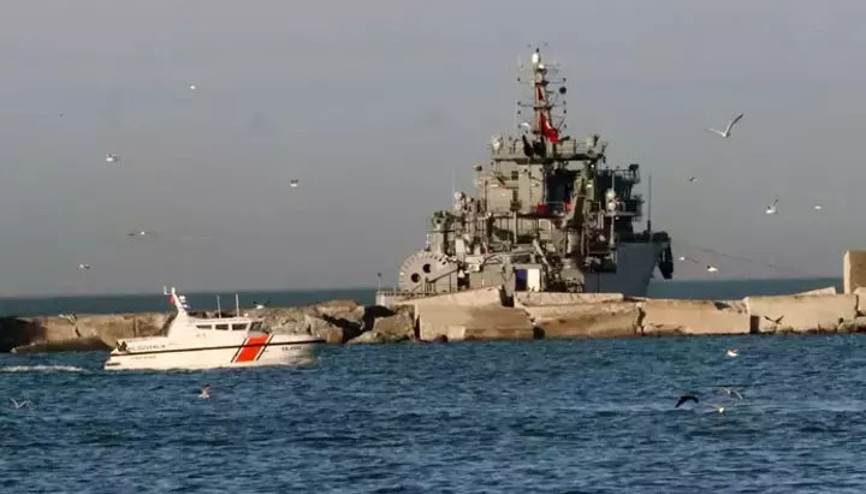 Batan Kafkametler gemisinin kayıp 7 mürettebatını arama çalışmaları devam ediyor Batan Kafkametler gemisinin kayıp 7 mürettebatını arama çalışmaları devam ediyor