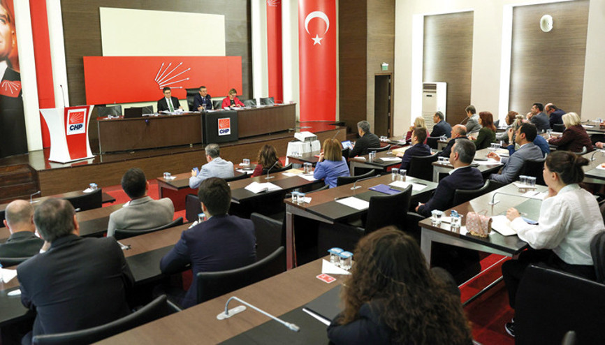 İYİ Parti’den CHP’ye ret... Seçime ‘hür ve müstakil’ girme kararı İYİ Parti’den CHP’ye ret... Seçime ‘hür ve müstakil’ girme kararı