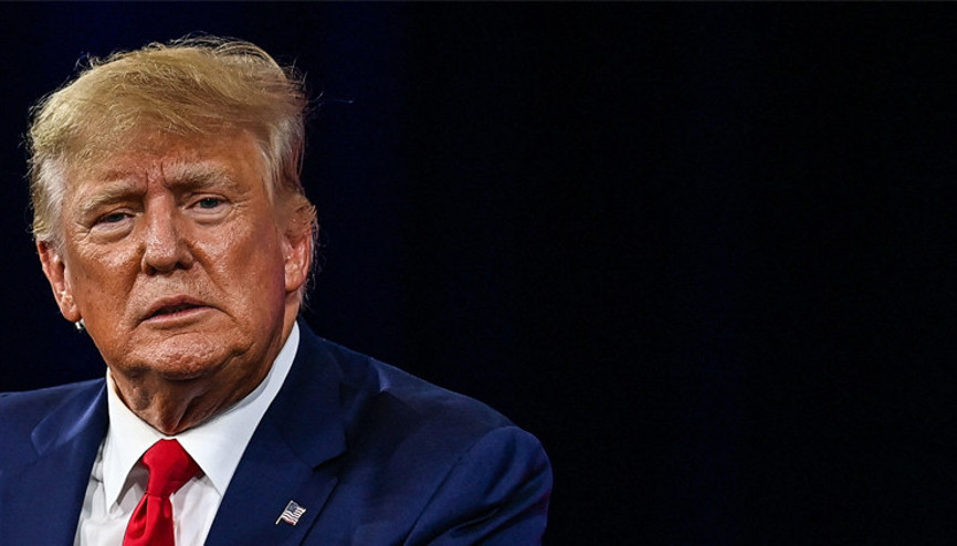 Trump bunu da yaptı: Üstüne kendi resmini bastı, yok satıyor...