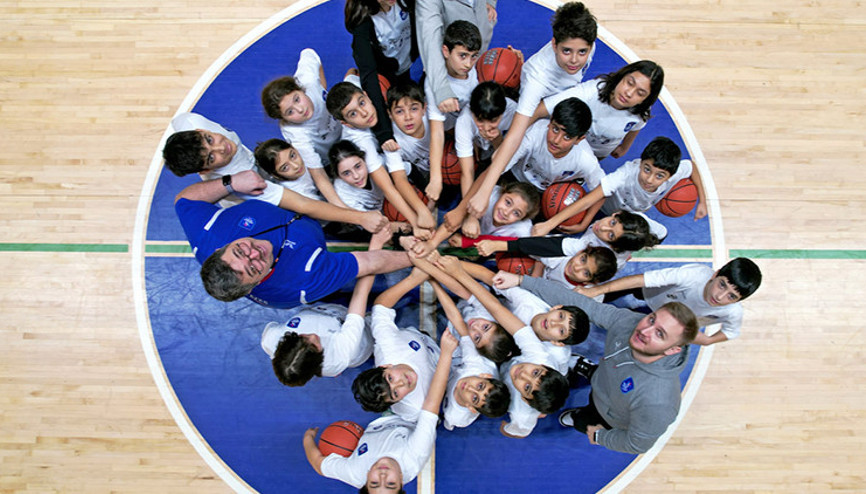 Anadolu Efes, 2023 - 2024 sezonu One Team sosyal sorumluluk projesine başladı Anadolu Efes, 2023 - 2024 sezonu One Team sosyal sorumluluk projesine başladı