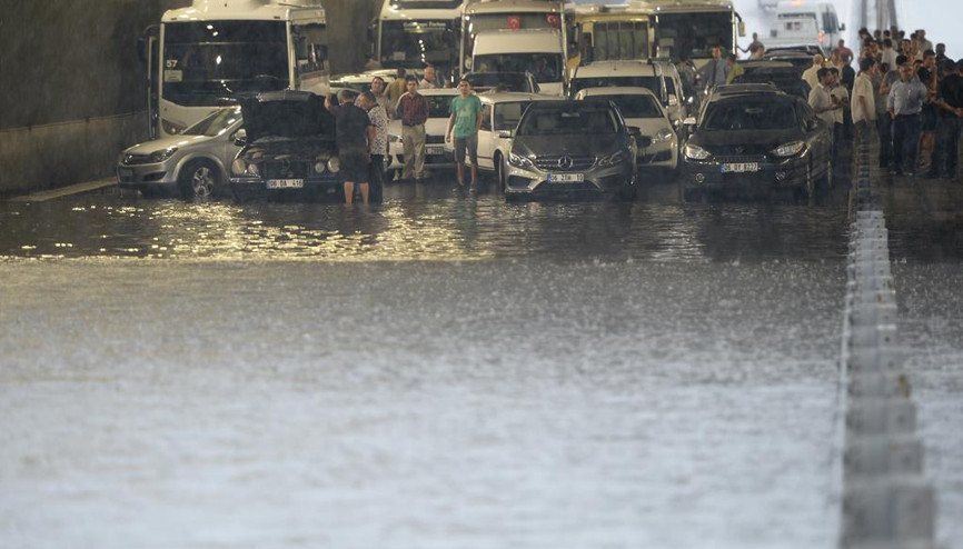 Alt geçitlere su baskını algılama sistemi