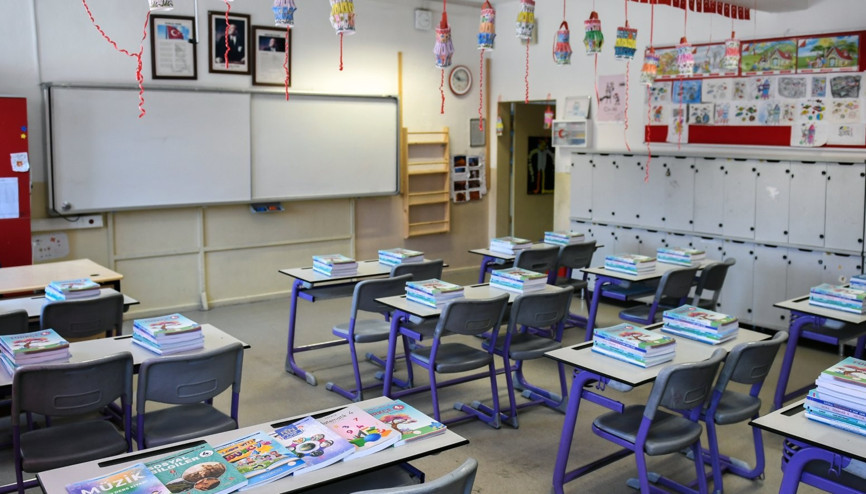 Ortaokulda ‘Görgü kuralları’ lisede ‘Adabımuaşeret’ Ortaokulda ‘Görgü kuralları’ lisede ‘Adabımuaşeret’