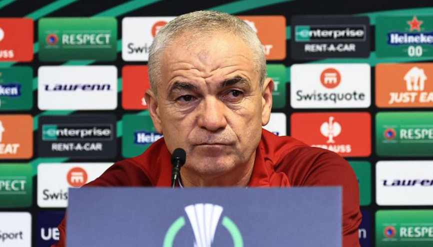 Beşiktaşta Rıza Çalımbaydan kadro dışı kararıyla ilgili açıklama