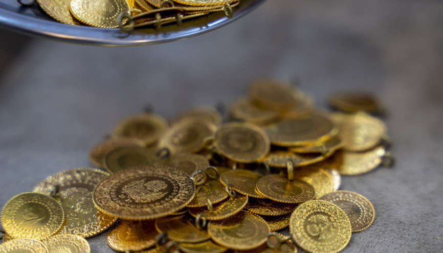 Gram, çeyrek ve ons altın fiyatları bugün 15 Aralık 2023 altın fiyatları canlı takip ekranı