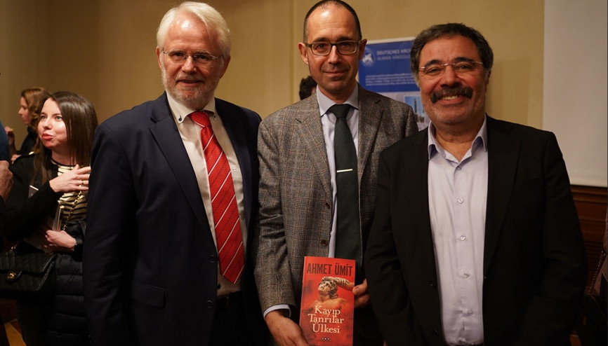 Ahmet Ümite arkeolog beratı