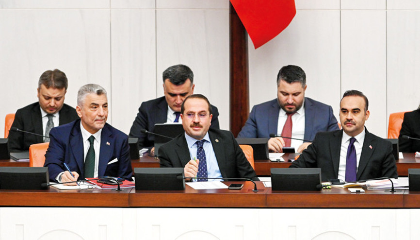 Bakan Bolat’tan İsrail’e ihracat açıklaması: İsrail’e inen mallar Filistin’e gidiyor