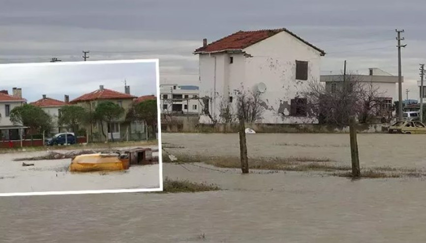 Çanakkalede sağanak yağışın ardından sular çekilmedi, evleri su bastı