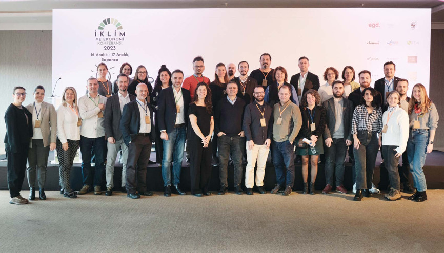 EGD’den Sakarya’da İklim ve Ekonomi Konferansı... Yeşil dönüşüm kalkınma hamlesine dönüşebilir EGD’den Sakarya’da İklim ve Ekonomi Konferansı... Yeşil dönüşüm kalkınma hamlesine dönüşebilir