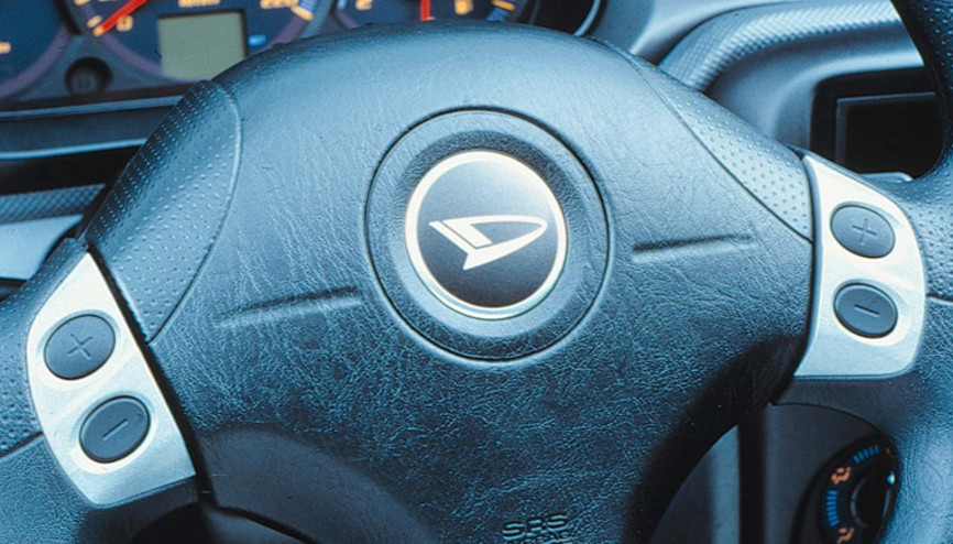 Toyotanın sahibi olduğu Daihatsunun adı skandala karıştı Sevkiyatlar durduruldu