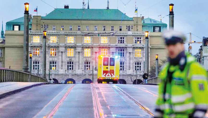 Turistik kentte saldırı: 15 ölü