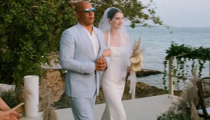 Onu sıcacık kalbiyle tanıyanlar dondu kaldı: Ünlü oyuncu eski asistanıyla mahkemelik oldu: Önce taciz etti, sonra işten kovdu