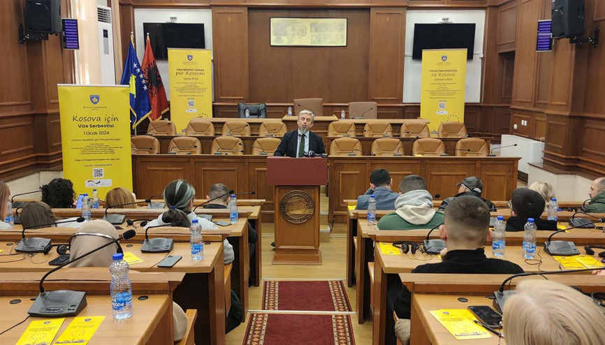Kosova Başbakanı Kurti’den vizesiz seyahat bilgilendirmesi