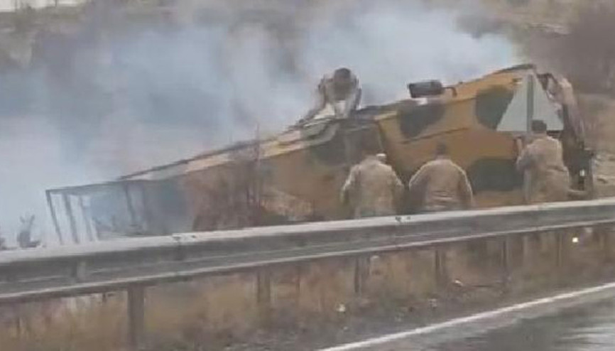 Mardinde zırhlı askeri araç şarampole devrildi