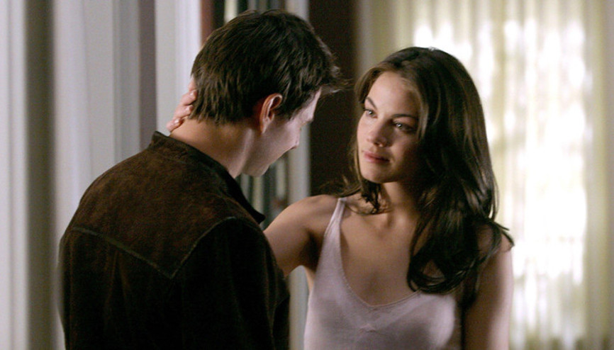 Balayını bile ertelediler: Gelinliğini çıkarıp başkasının kollarına koştu: Beni kocam destekledi