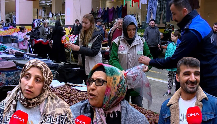 Görüntüsü birebir aynı, ayırt etmesi çok zor Hayvan yemini kestane diye satıyorlar... Pazarlarda Çin kestanesi denetimi Görüntüsü birebir aynı, ayırt etmesi çok zor Hayvan yemini kestane diye satıyorlar... Pazarlarda Çin kestanesi denetimi