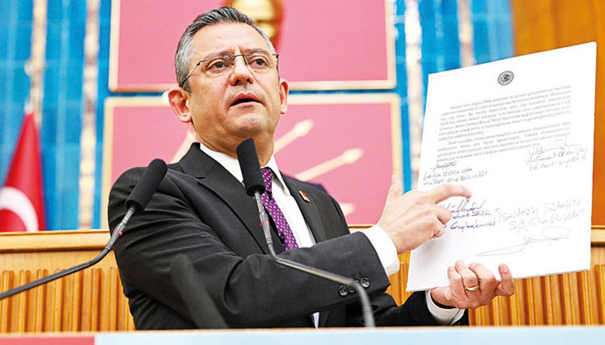 CHP Genel Başkanı Özel: İki bildiri aynı dakikada