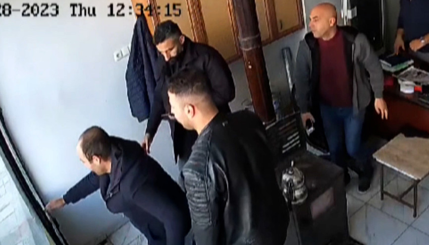 Deprem anı kamerada
