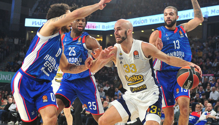 Euroleaguedeki Türk derbisinde Fenerbahçe Beko, Anadolu Efesi mağlup etti