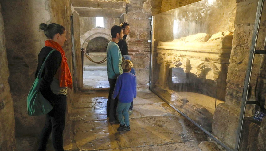 ‘Noel Baba’ için Demre’ye gittiler