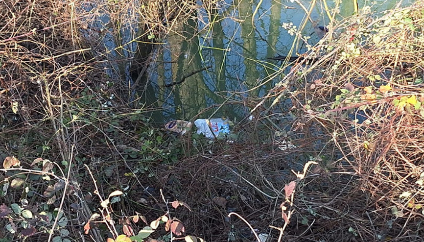 Kocaelide 2 gündür kayıptı... Dere yatağına düşen aracında ölü bulundu