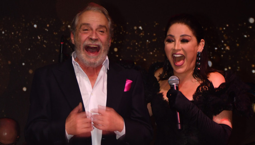 Boşansalar da beraberler... Aile saadeti