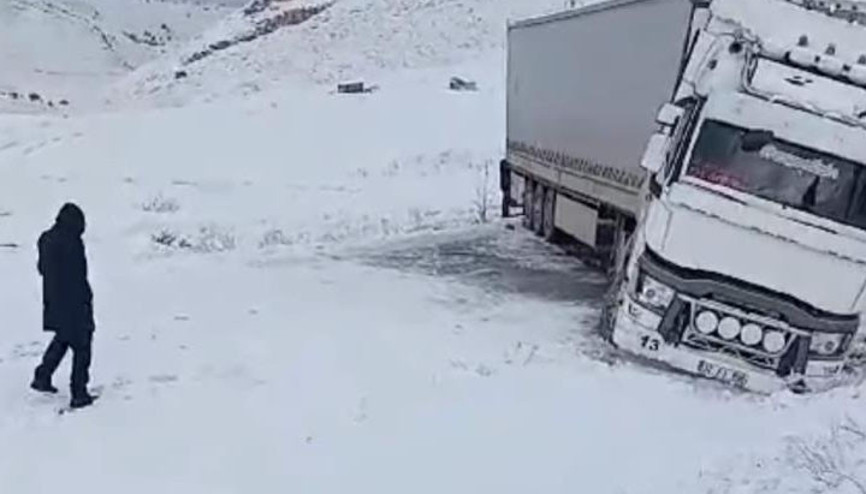 Tır sürücüsü navigasyon mağduru oldu