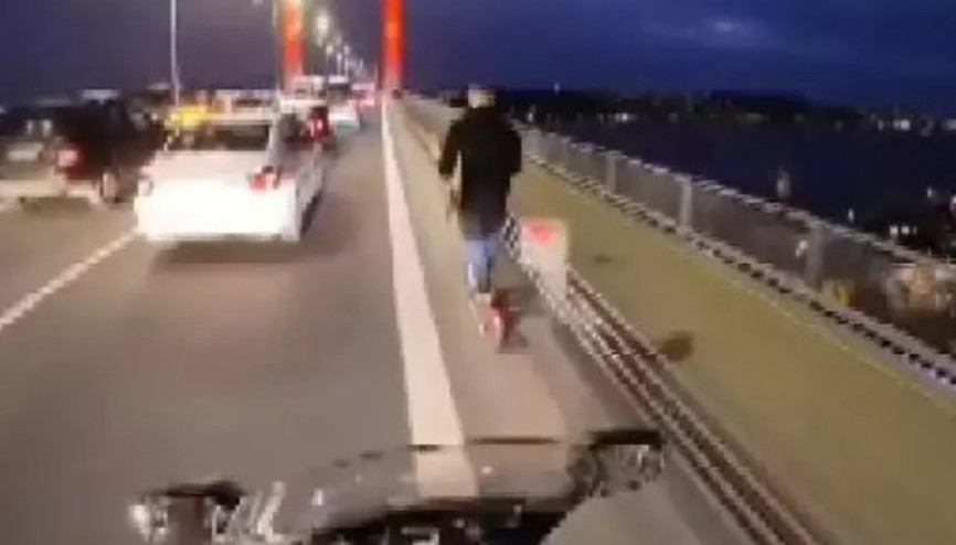 15 Temmuz Şehitler Köprüsünde tehlikeli yolculuk kamerada