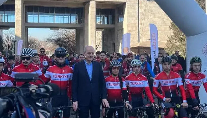 TBMM Başkanı Kurtulmuştan gazetecilere yeşil pasaport açıklaması TBMM Başkanı Kurtulmuştan gazetecilere yeşil pasaport açıklaması