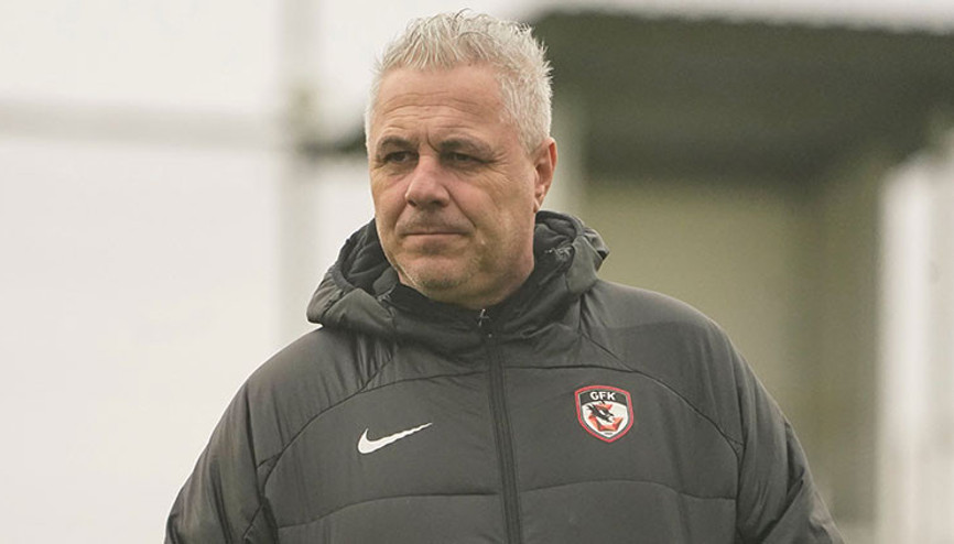 Son dakika: Marius Sumudica hastaneye kaldırıldı, kulüpten açıklama geldi Başkan Memik Yılmaz, son durumu Spor Arenaya anlattı: Korona olmuştu, pozitife çevirdi