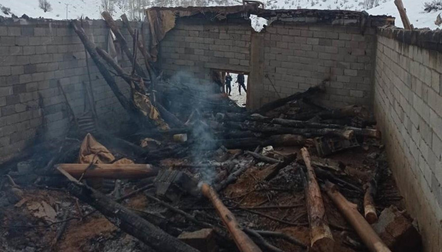Bitlis’te feci olay 180 küçükbaş hayvan telef oldu