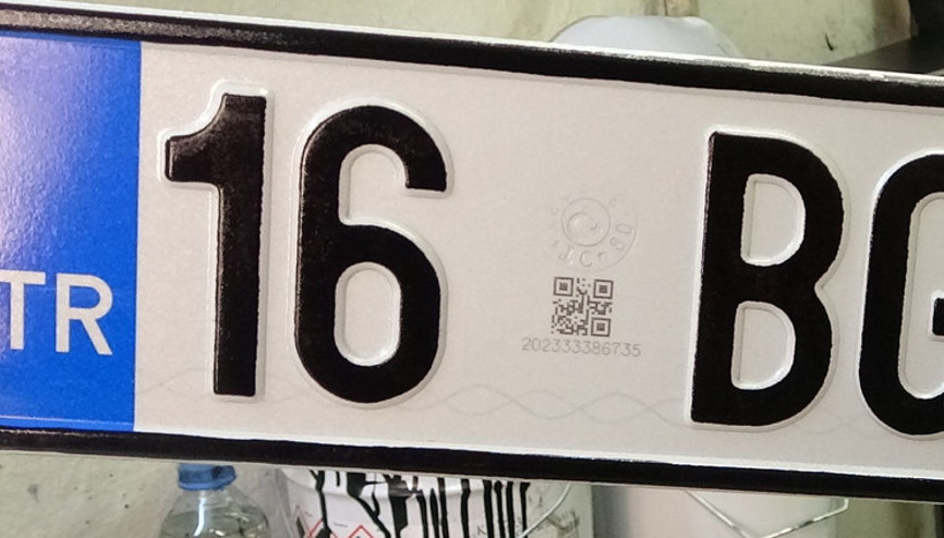 Araç sahipleri dikkat Plakalarda değişiklik var... Karekod uygulaması geldi, hapis ve para cezası var Araç sahipleri dikkat Plakalarda değişiklik var... Karekod uygulaması geldi, hapis ve para cezası var