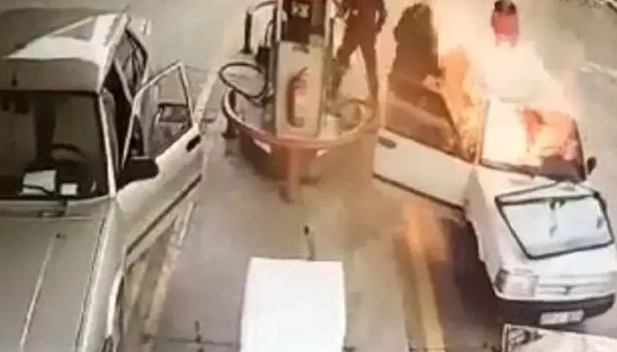 LPG dolumu sırasında dehşet Otomobil bomba gibi patladı