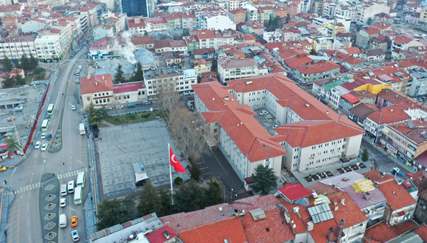 Kuzey Anadolu Fay Hattında yer alan Tokatta kamu binaları yenileniyor... Valilik binası için de yıkım kararı