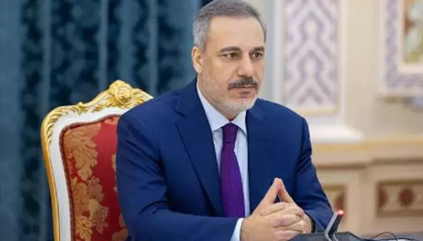 Bakan Fidandan Tacikistanda kritik temaslar