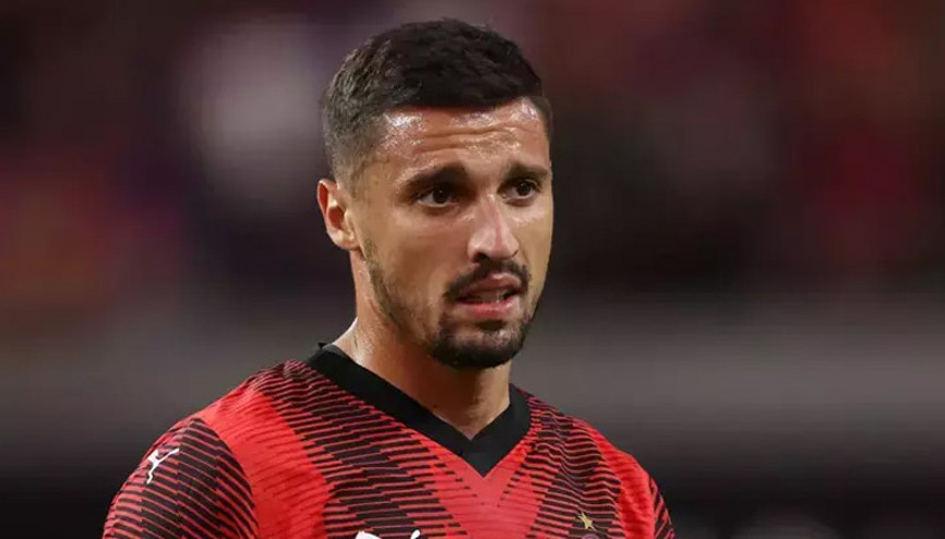 Fenerbahçe Krunice imzayı attırıyor Milandan yeni açıklama