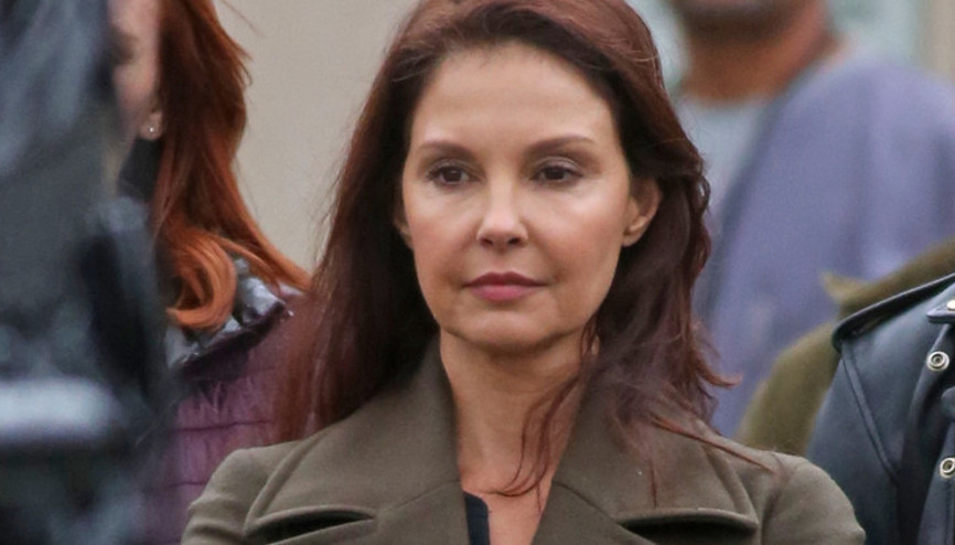 Annesi, son nefesini ünlü oyuncunun kollarında vermişti... Ama ona servetinden tek kuruş bırakmadı... Ben onu affettim, özgürleştim