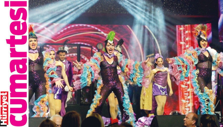 ‘Sanki bir dönem dizisinin setindeyim’