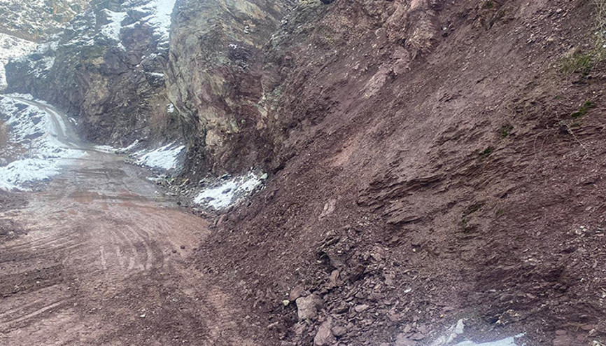 Batman Sasonda heyelanda mahsur kalan 15 kişi kurtarıldı