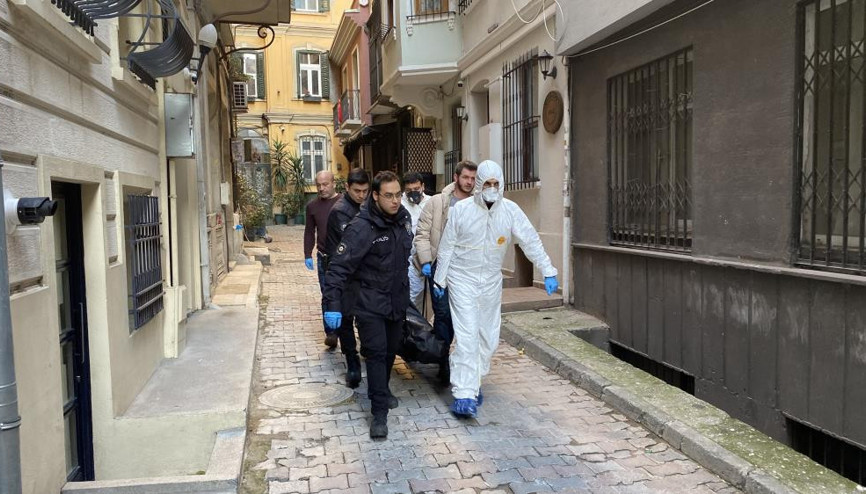 Galata’da şüpheli ölüm Norveçli turist ölü bulundu