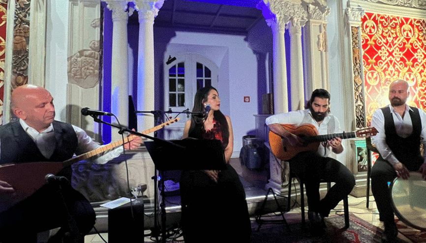 ‘Yunus Emre’den Aşık Veysel’e şiir ve türkü akşamı