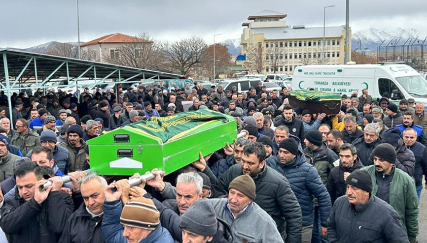 Kayseride kahreden olay Soba gazından hayatını kaybeden baba ve oğlu defnedildi
