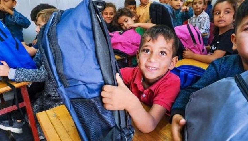 Erzurumlu iş insanından depremzede öğrencilere yardım