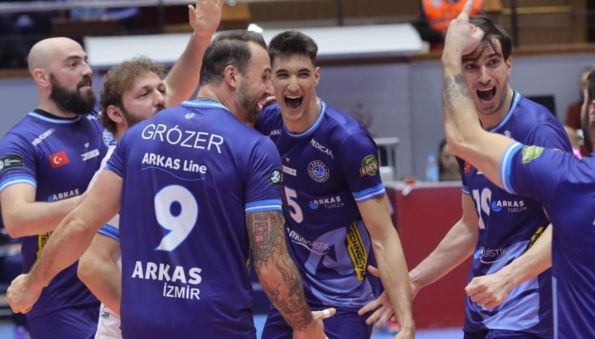 Arkas Spor çeyrek finalde