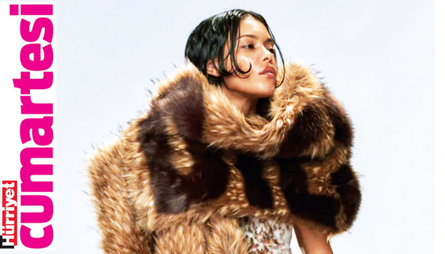 Güçlü, dişil, abartılı Güçlü, dişil, abartılı