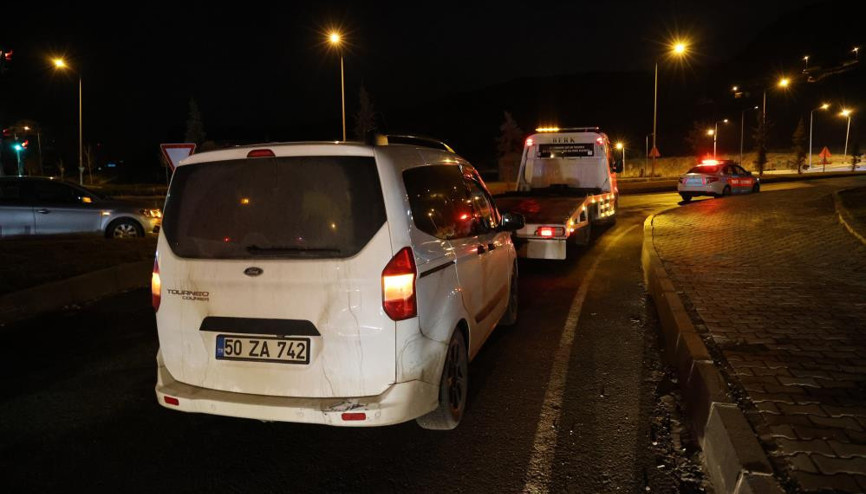 Dur ihtarına uymadı, polis ekipleri ateş ederek durdurdu