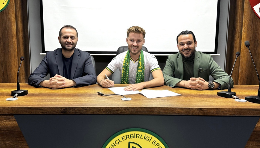 Fenerbahçeye transferi çok konuşulmuştu Barış Sungur, Darıca Gençlerbirliğinde...