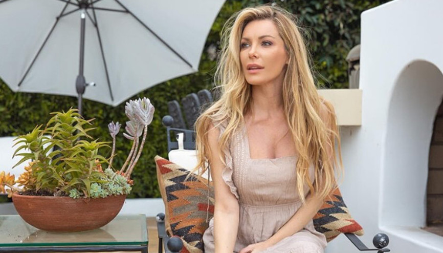 Düğünü gerçek gibi gelmediği için beyaz gelinlik giymemişti: Yatak odamızda bir sürü gizli kamera vardı Düğünü gerçek gibi gelmediği için beyaz gelinlik giymemişti: Yatak odamızda bir sürü gizli kamera vardı