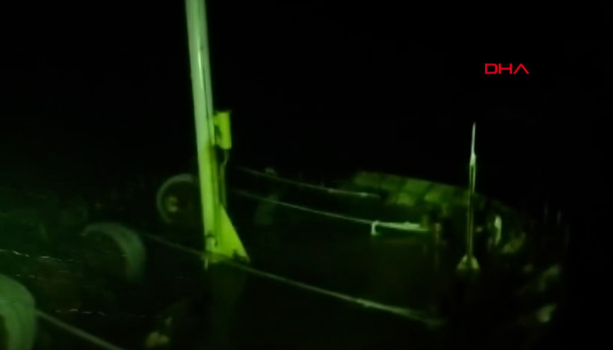 Çinin Şangay açıklarında gemi battı