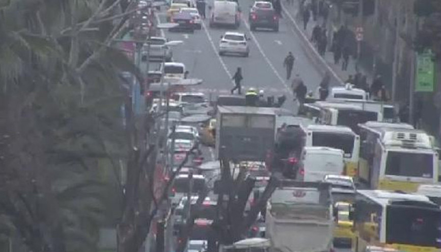 Vatan Caddesinde şüpheli çanta panik yarattı: İçinden kıyafet çıktı